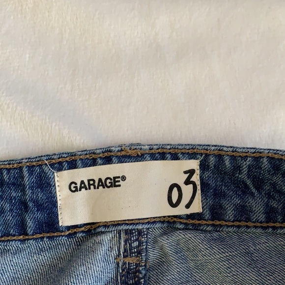 Mom Jeans - Picture 3 of 4